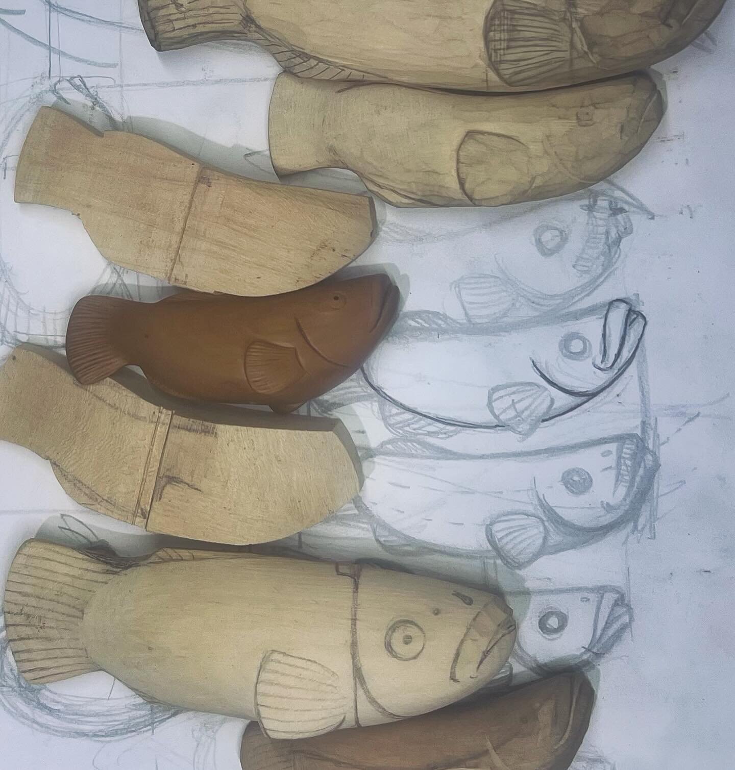 There's some fishy business getting around this studio. The scale of it has me a bit concerned.... but I'm not gillable as these fish might think....
Yup, too many dad jokes.
#woodcarving #fish #dadjokesarebad