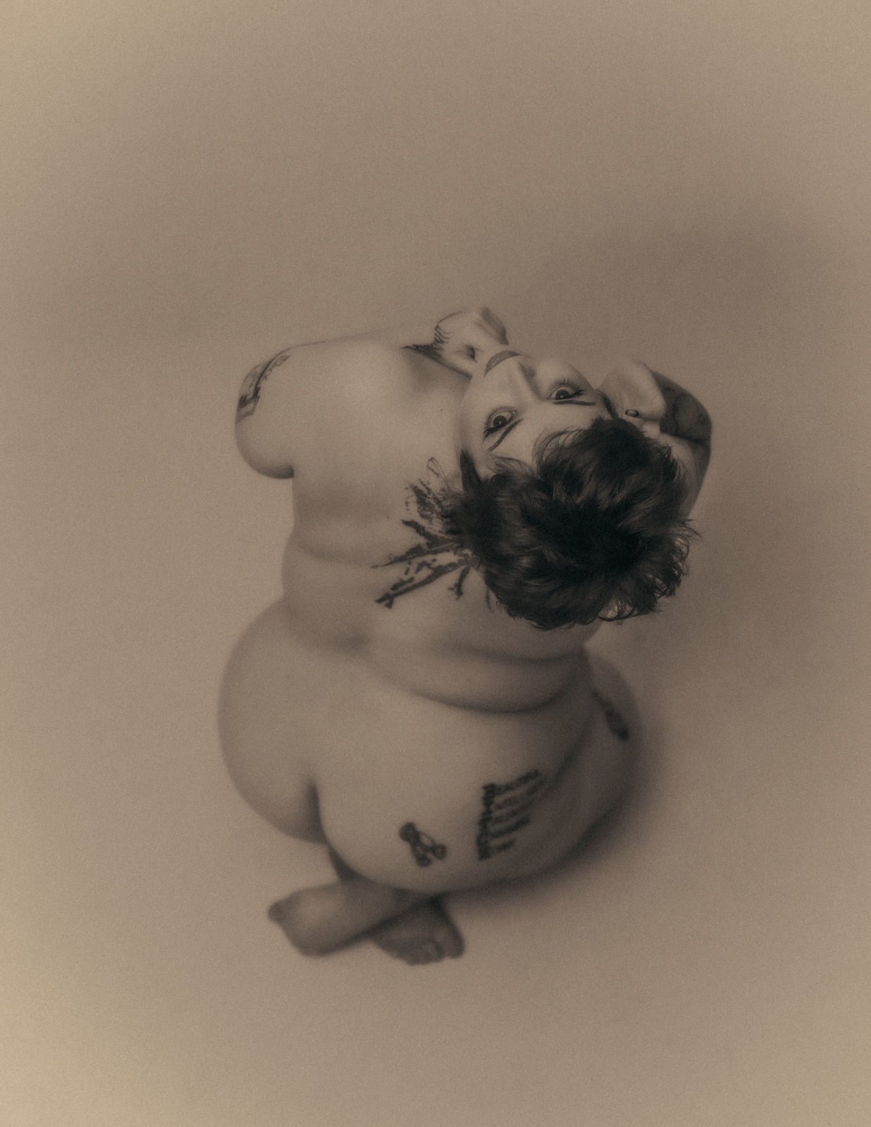 Liv-Mròz_Nude_J_043.png