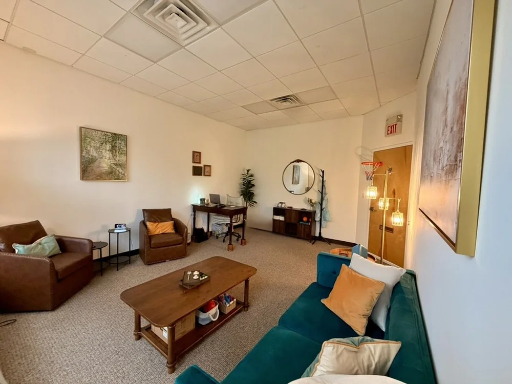 Wide view of the Port Washington therapy room