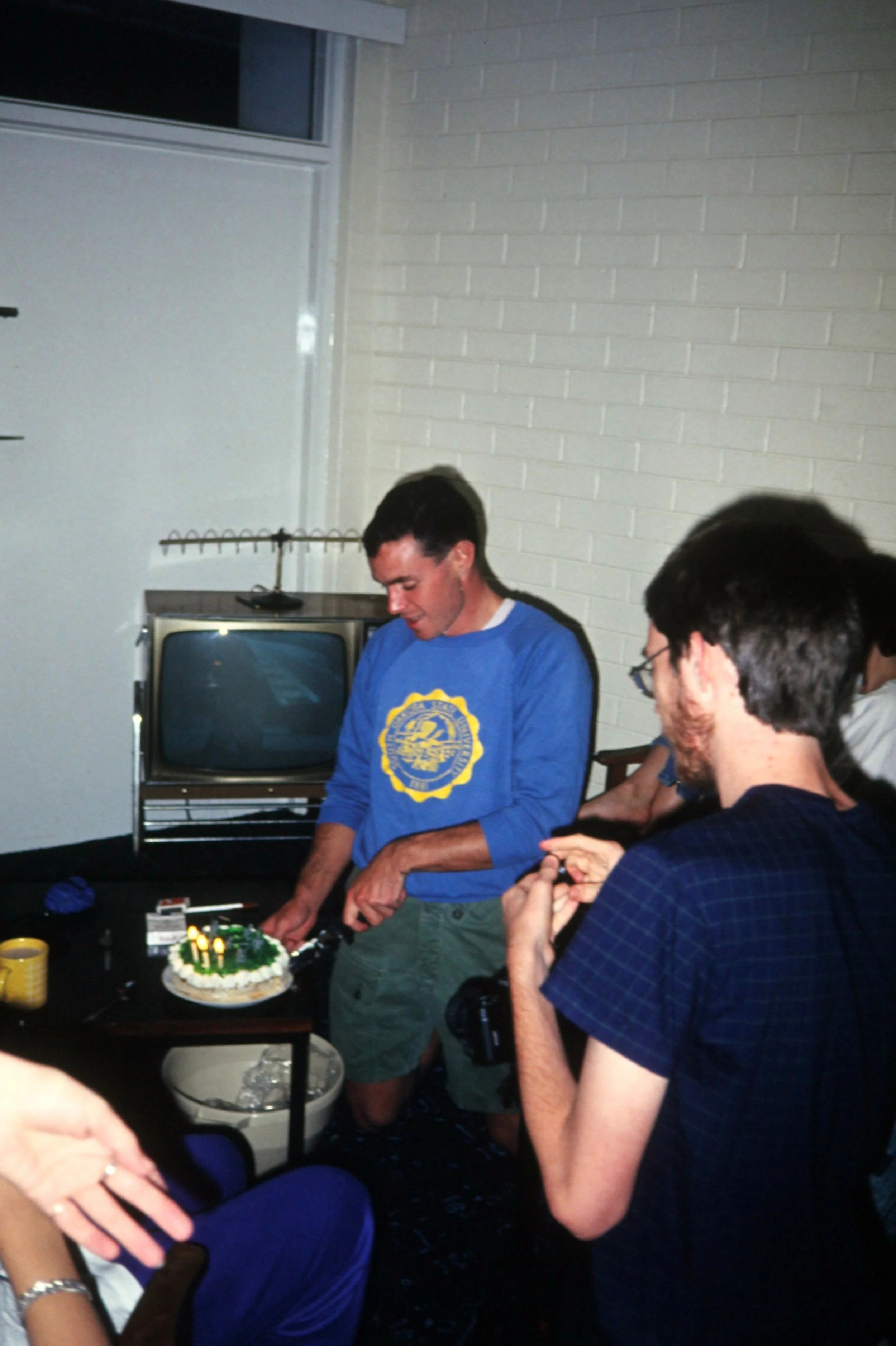 Ay4xZhr1wlEcvdPIaSm8tw20260419-865-b7cdl.jpg