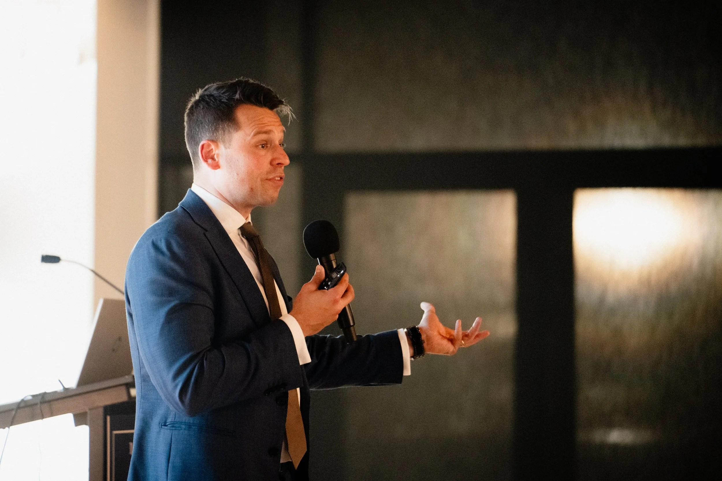Demographer Simon Kuestenmacher speaking at the 2026 St Catherine's College Scholars' Dinner