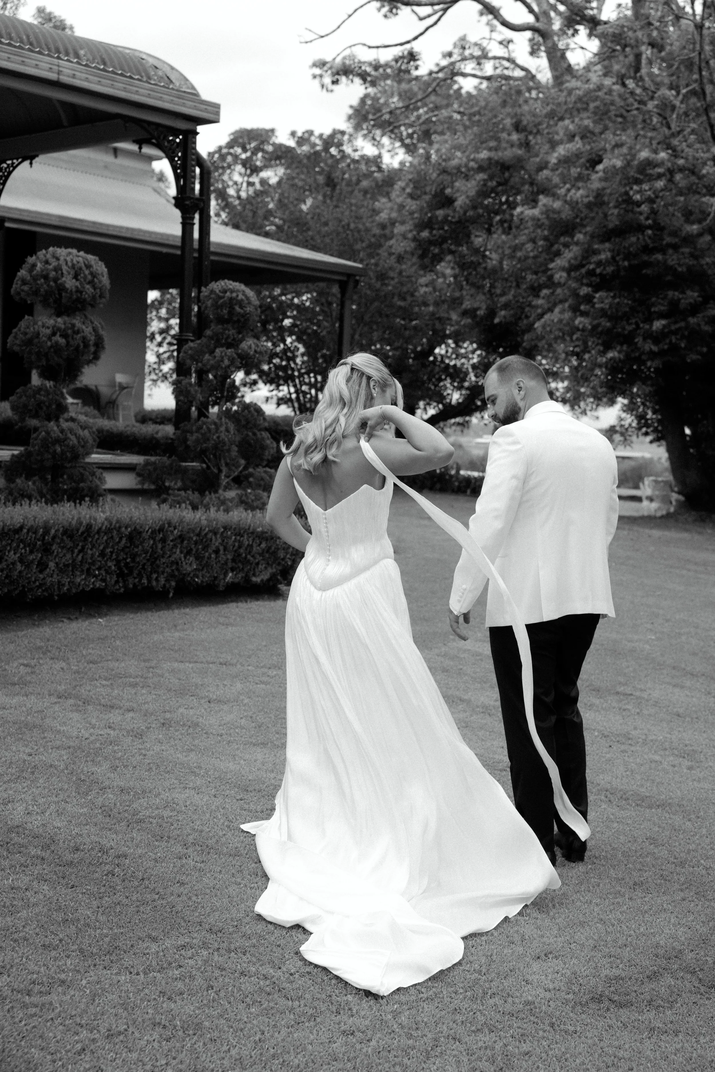 Kate & Zac Preview-24.jpg