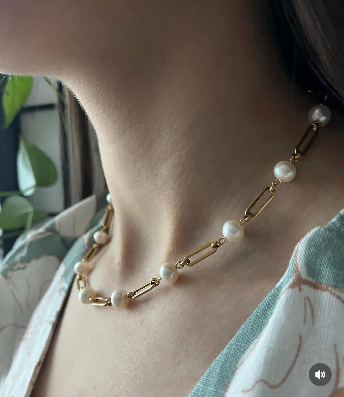 Gold Pearl Necklace