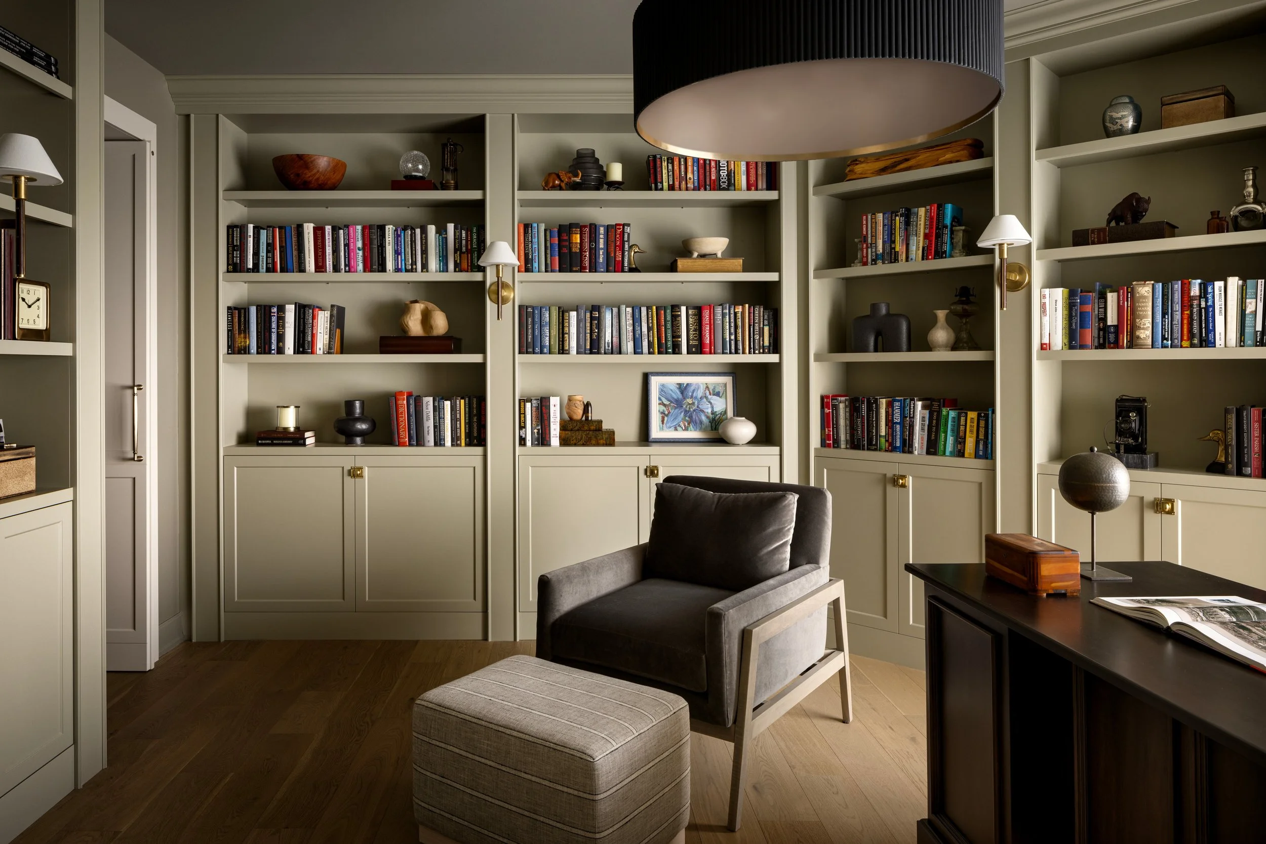 SmiddyStegman_EvergreenAbode_Library1.jpg