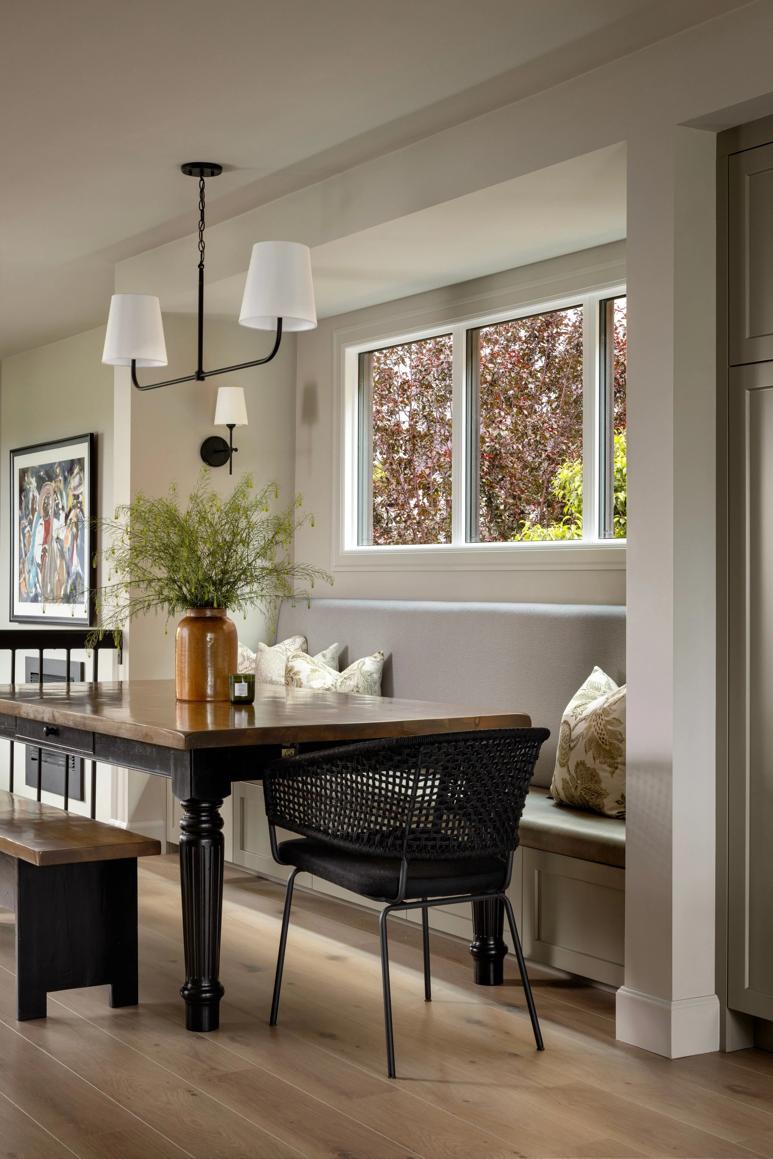 SmiddyStegman_Moody Transitional_DiningRoom1.jpg
