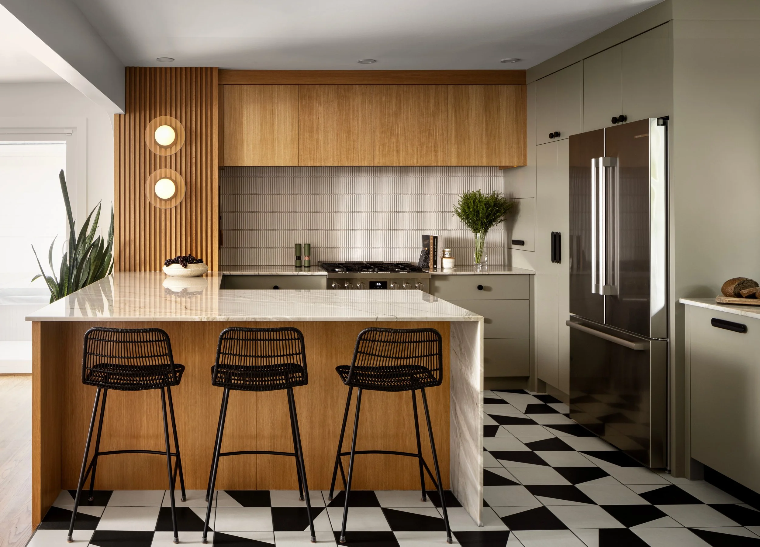 SmiddyStegman_MidMod_Kitchen2.jpg