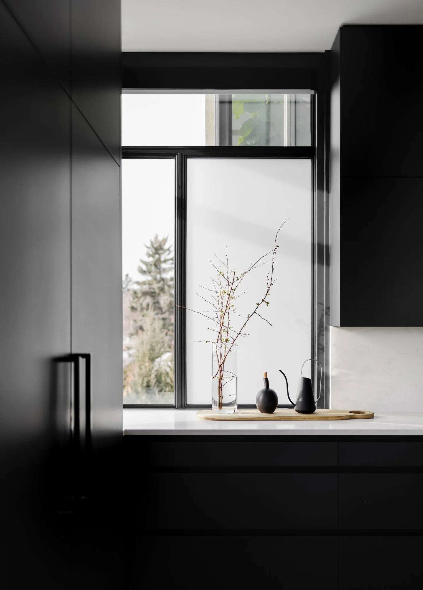 Smiddy-Stegman-Interior-Design-Luxury-Calgary-Home-Decor-Residential-Monochrome-Minimalist-4.jpg