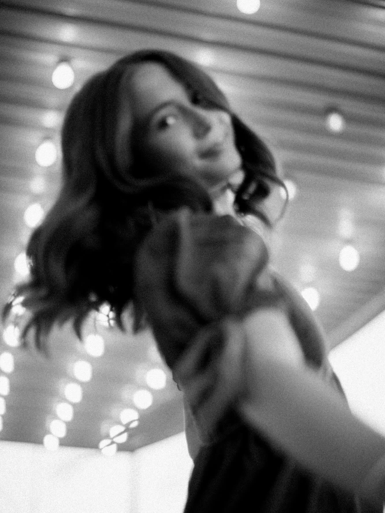 ✨ Chloe ✨ congratulations on your 2026 graduation! 

🎞️ Kodak Portra 400 35mm + 120 film (black and whites converted) #2026grad #kodakfilm #kodakprofessional #siouxfallssenior