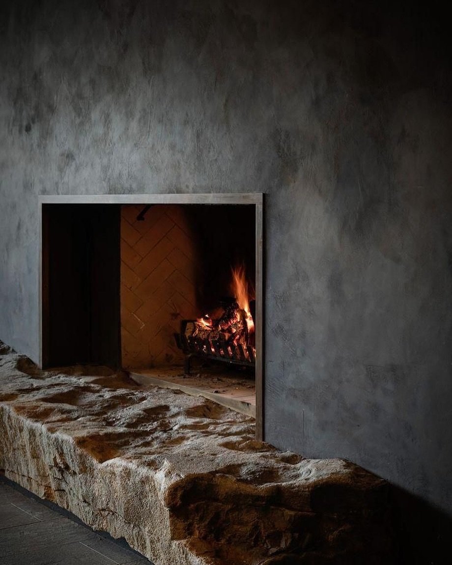 Did you know that limewash is a Class A1 fireproof paint? 

Making it an excellent and safe choice for fireplaces, both old and new.

Image: credit unknown, from Pinterest

#limewash #limewashpaint #limewashvancouver #naturalpaint #ecofriendlypaint #