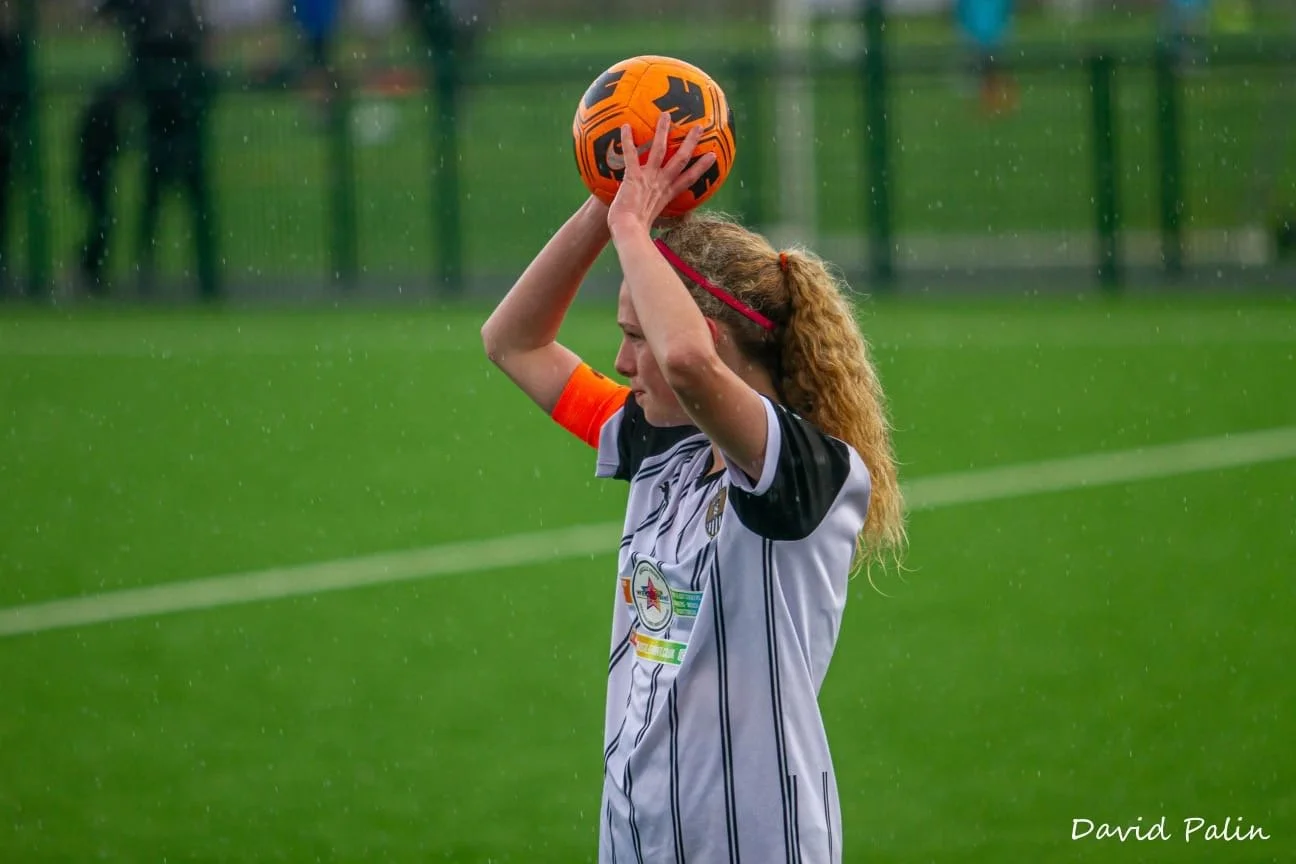 9f25c939-7f41-41f9-88de-af460a324346 - Lydia Elliott.jpeg