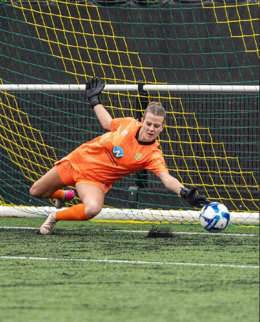 e44c0a16-b9c8-4095-acfd-7fb87dabacdf - Daisy Strouts.jpeg