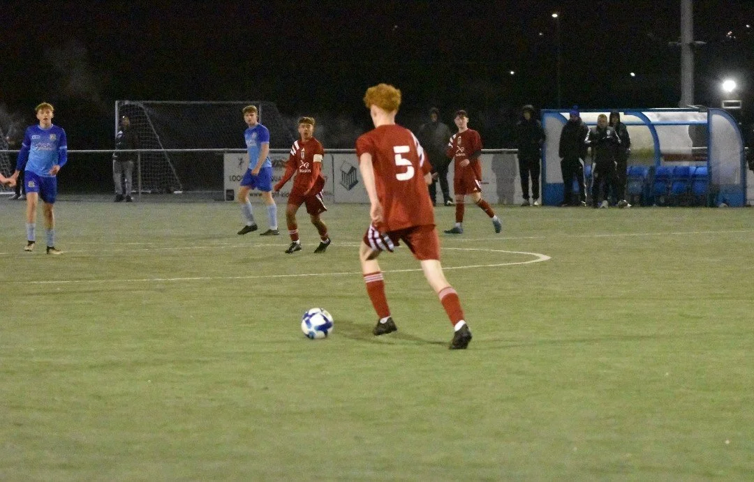 Screenshot_20251207_193513_Photos - Charlie Hewitt.jpg