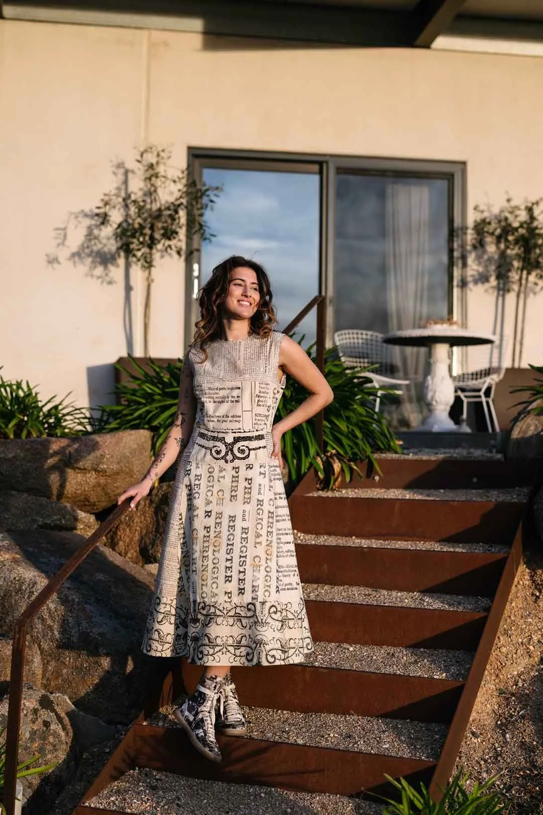 CIR003908 SAILOR, CIR0002 FAMILY FRAMES BOOTS