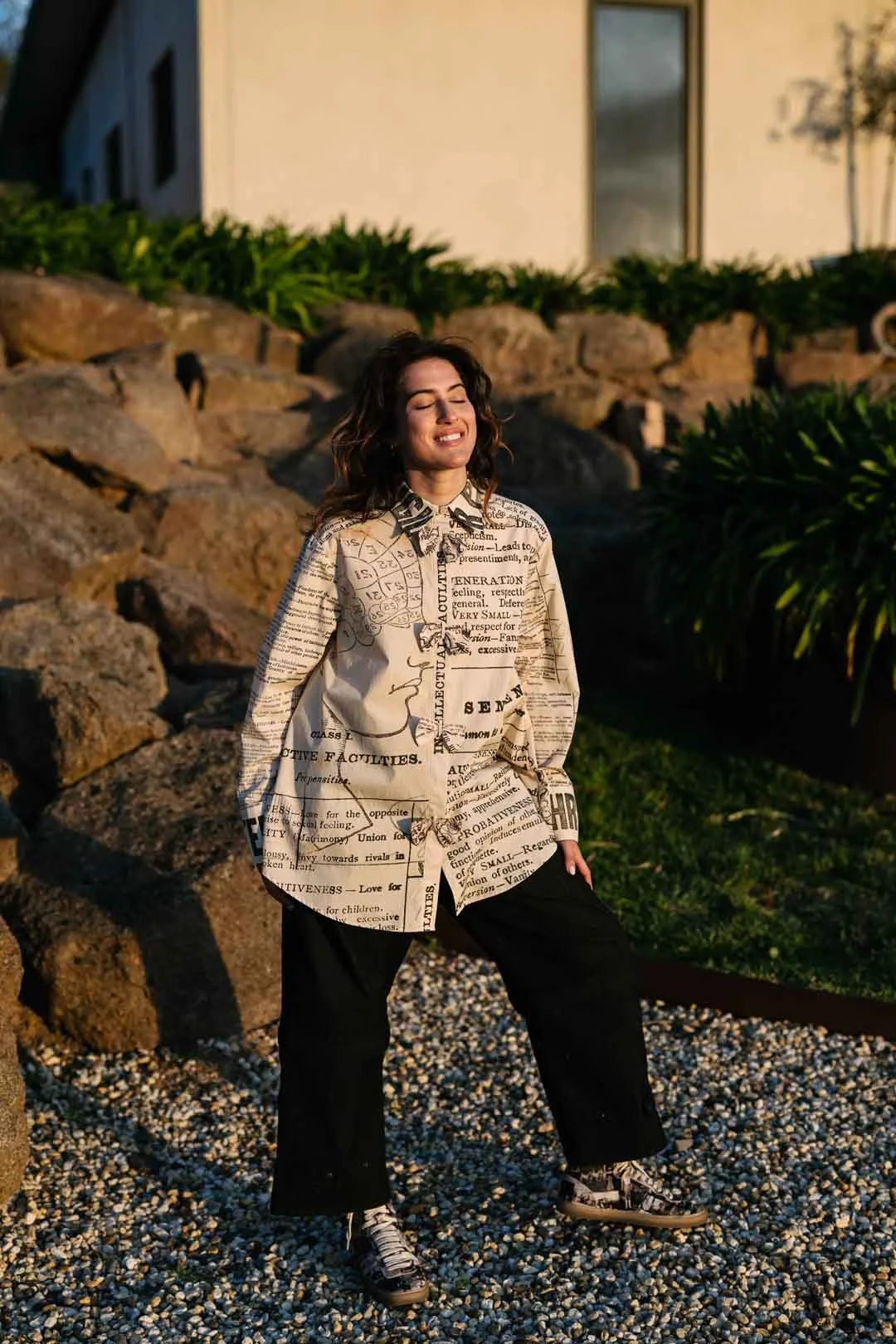 CIR00146 NOTEBOOK, 
DTY03911O TRUCKER (M.A.DAINTY), 
CIR0002 FAMILY FRAMES BOOTS