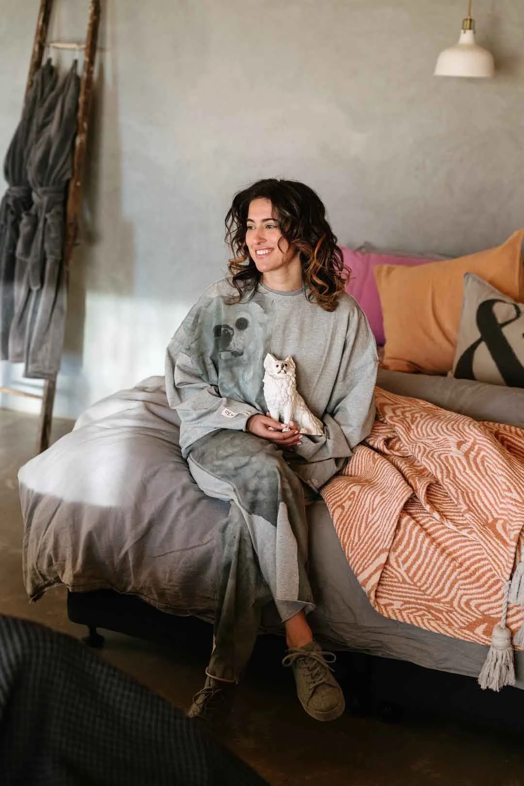 CIR00083A ROAD TRIP, CIR00143 GAUGE, MODEL'S OWN SHOES