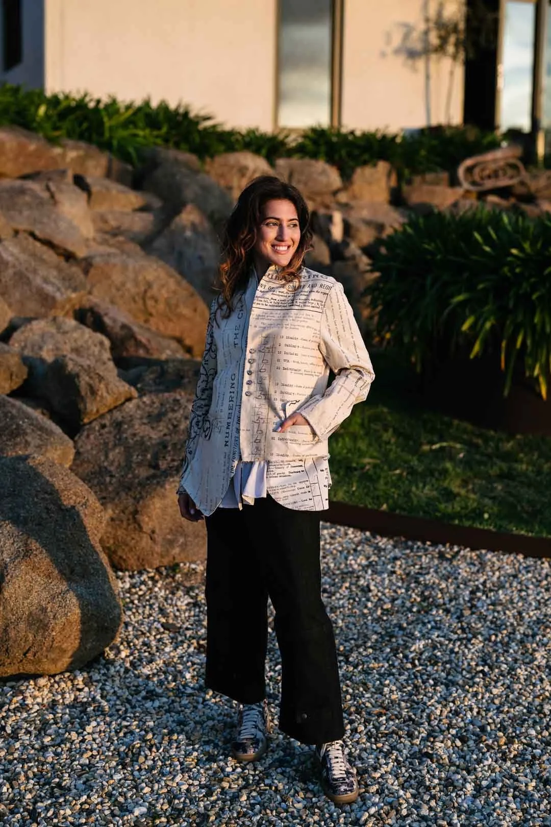 CIR0050A SPLICE, 
DTY03911O TRUCKER (M.A.DAINTY), 
CIR0002 FAMILY FRAMES BOOTS