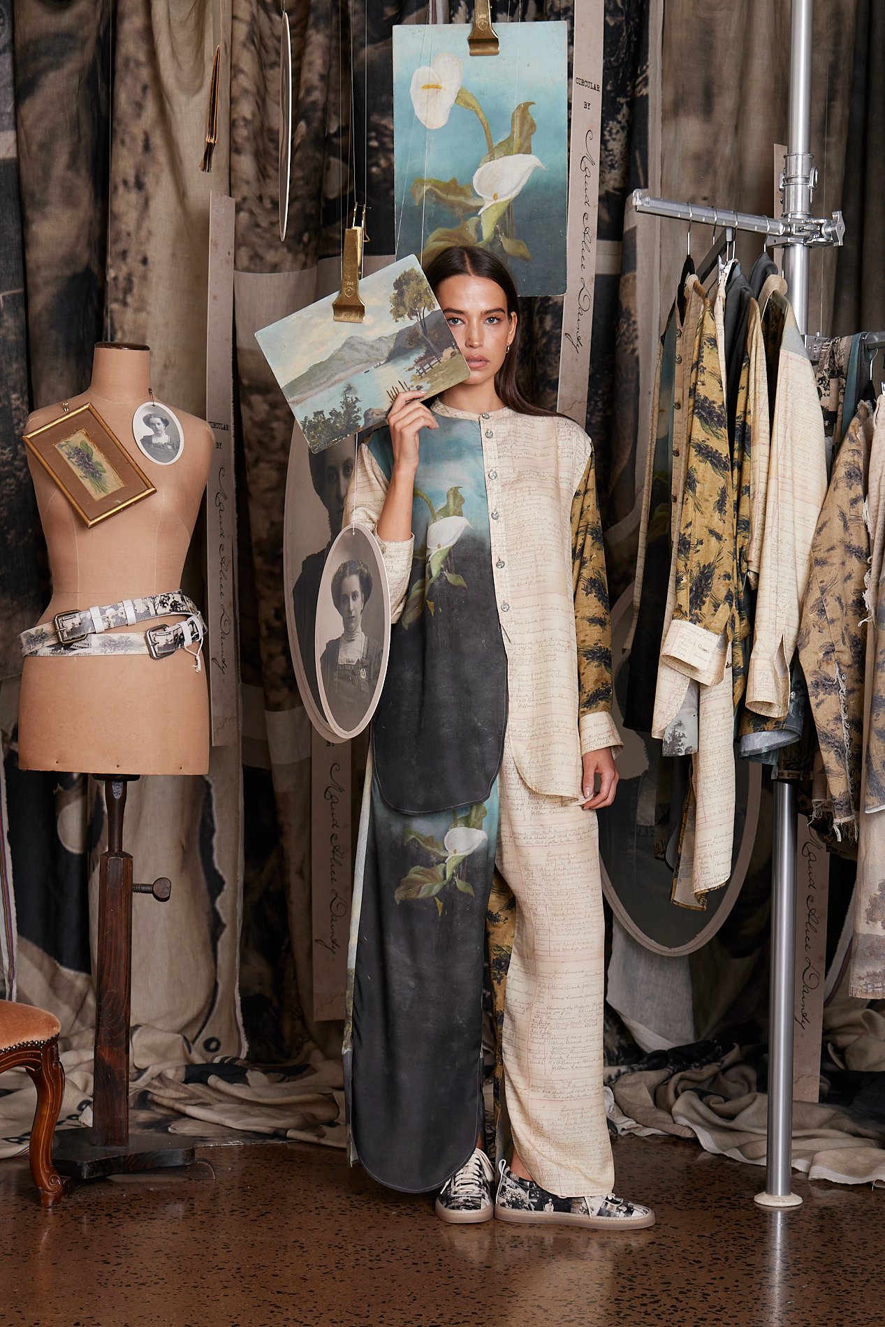 CIR0012 ARTWORKS SHIRT, CIR0011 ARTWORKS PANT, CIR0004 PRINTED LEATHER SNEAKER