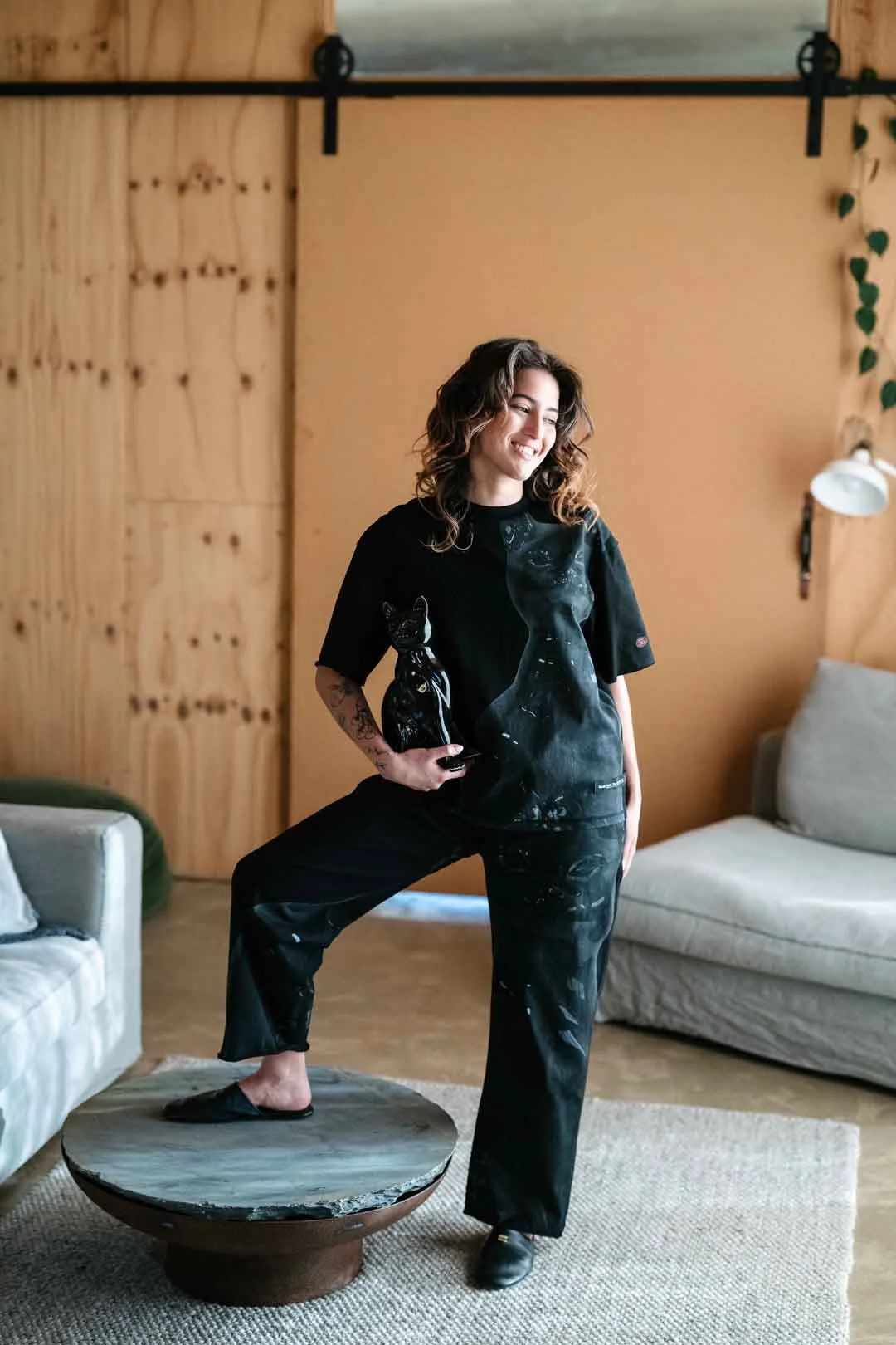 CIR00144A PATCH, CIR00143 GAUGE, MODEL'S OWN SHOES, FEATURING SOOT THE BLACK CAT