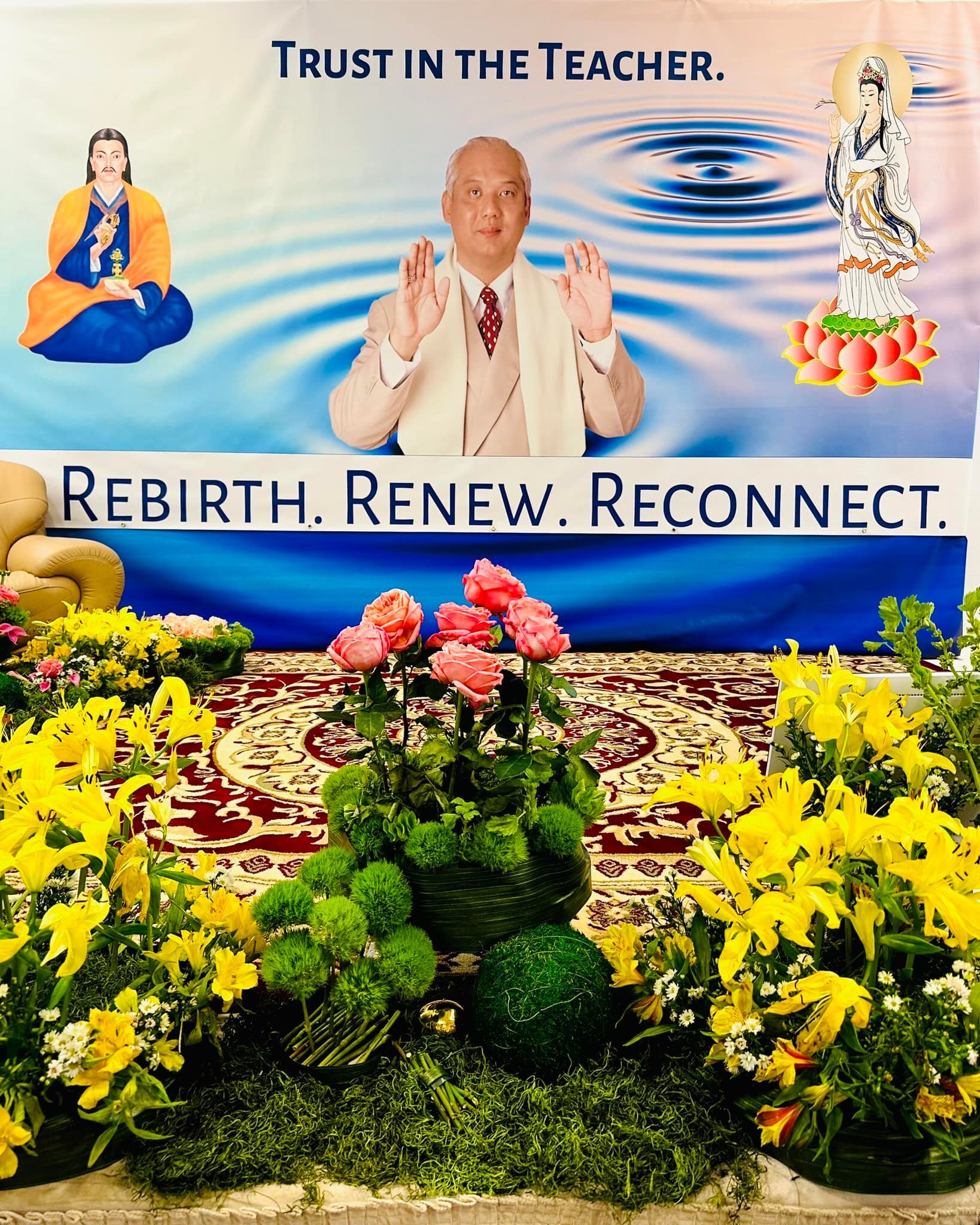 Every day at Arhatic Retreat I Reconnect to my higher self&hellip; 
Every purification Renews me&hellip; 
Every word of my Guru/meditation I go through Rebirth! 

Every retreat I become my own new version and it takes whole year to completely underst