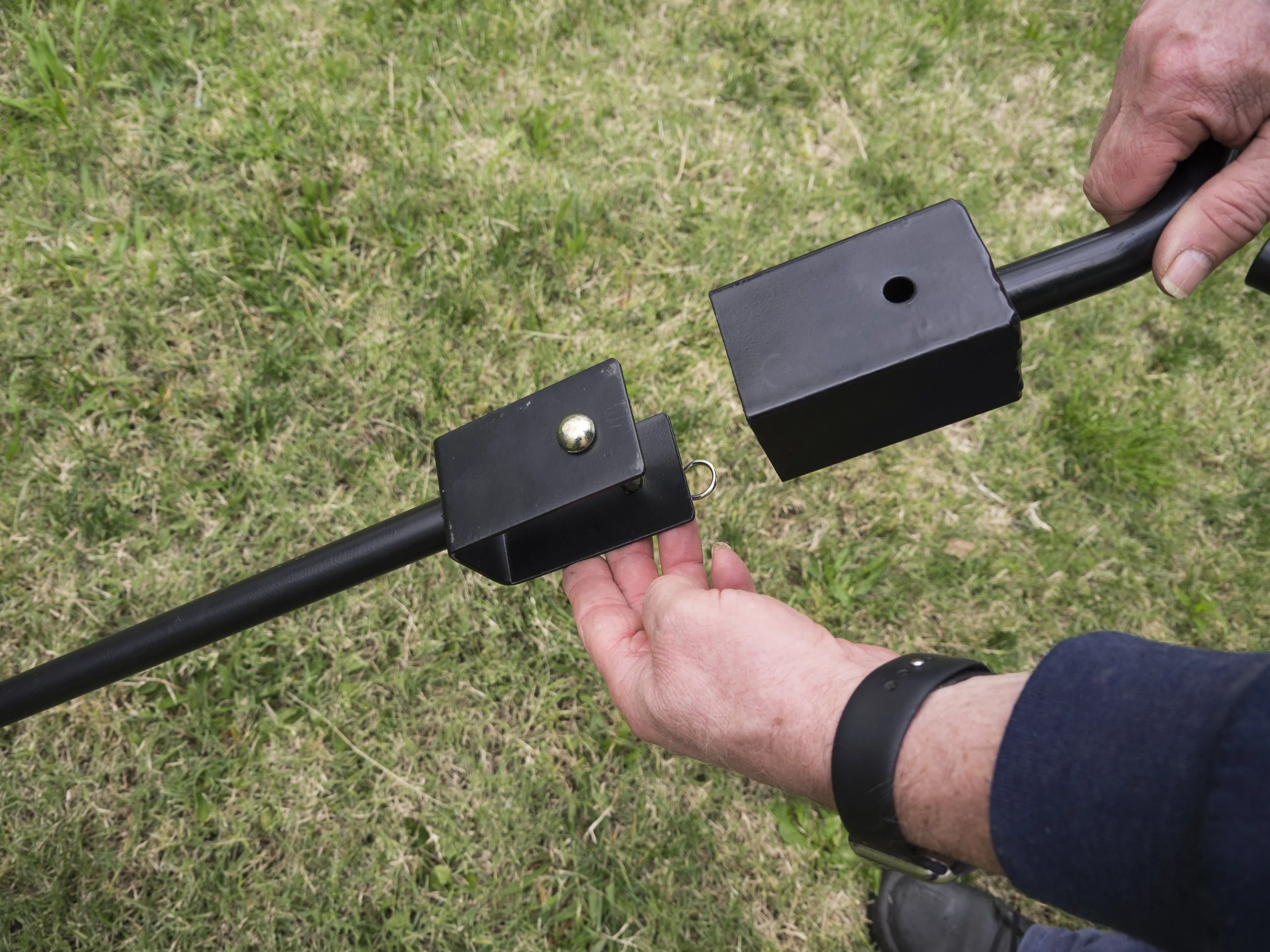 BBGC1010_tow hitch.jpg