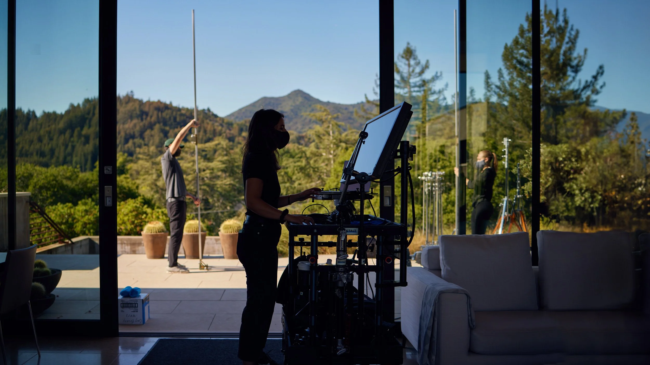 Images and video shot for Sweet July Magazine by Photographer Katie McCurdy. Dgital capture, lighting  and video by Gestalt.