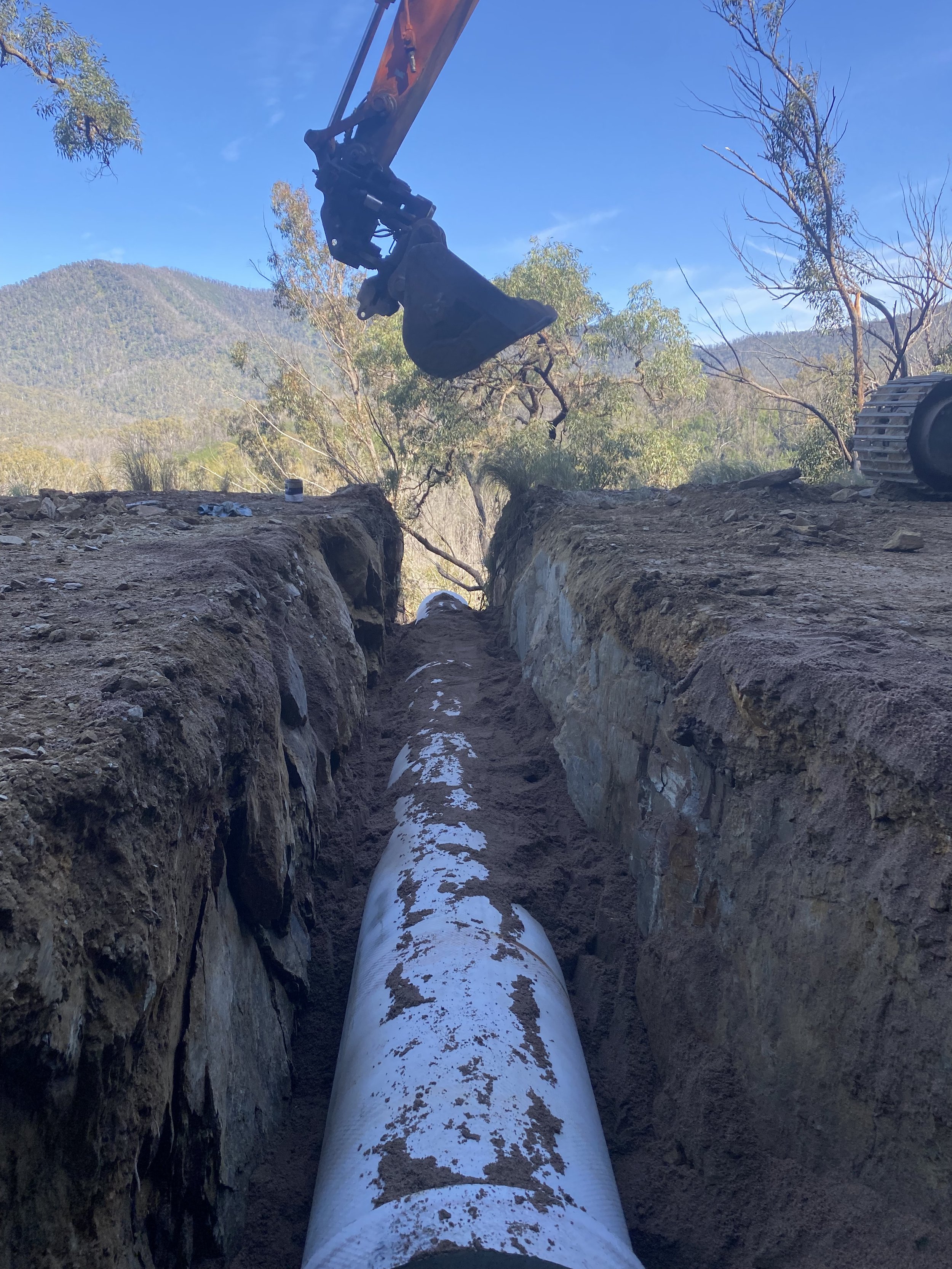 Installation of a drainage pipe.
