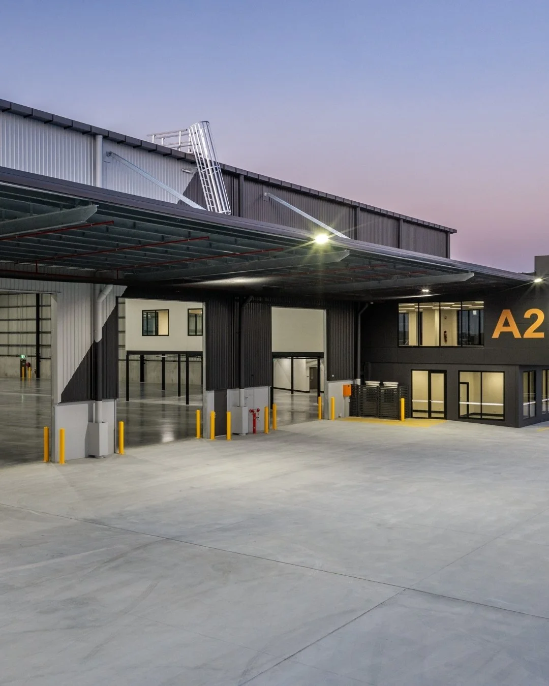 STEEL | Centennial Queensport Road in Murarrie is officially complete, with our team supplying and installing the structural steel for the warehouse and office spaces.

Across the project, we supplied 571.87 tonnes of structural steel, including a wa