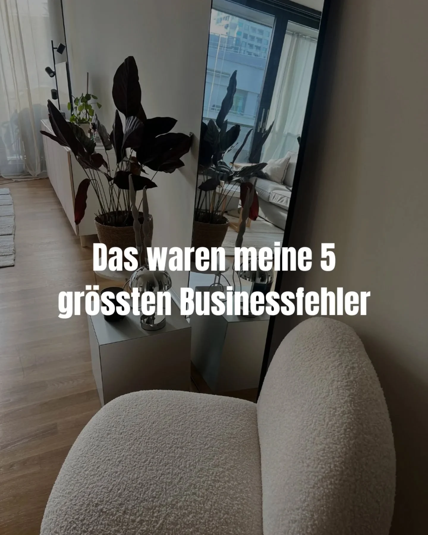 Als Lola gewachsen ist, ging vieles sehr schnell 🌪️ 🍰 
Ideen, Chancen, Sichtbarkeit, Verantwortung.
Nach aussen sah das oft leicht aus, fast selbstverst&auml;ndlich. Hinter den Kulissen war ich st&auml;ndig dabei, mitzuwachsen, mitzudenken, mitzutr