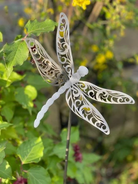 David & Pamela Barnes, Half a Hedgerow