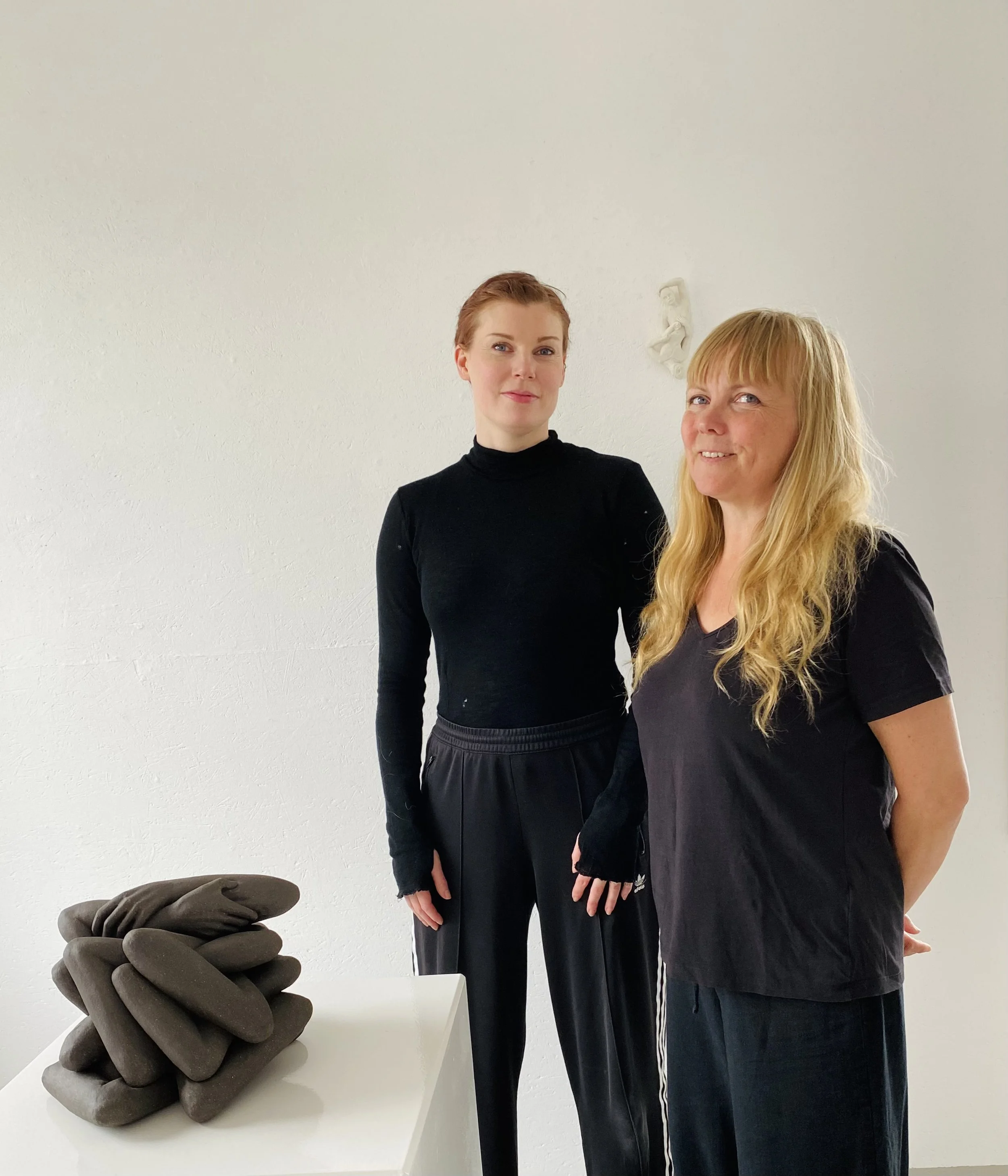 Kamilla Sajetz Mathisen og danser Malin Nøss Vangsnes-Weaver