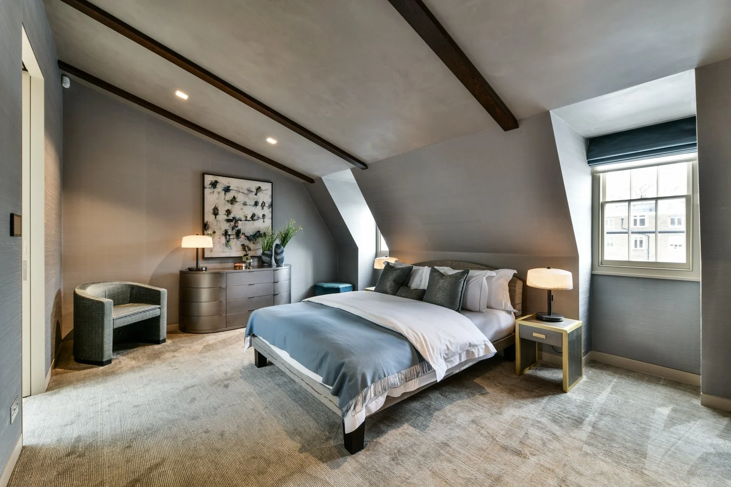 INTERIOR 42.jpg