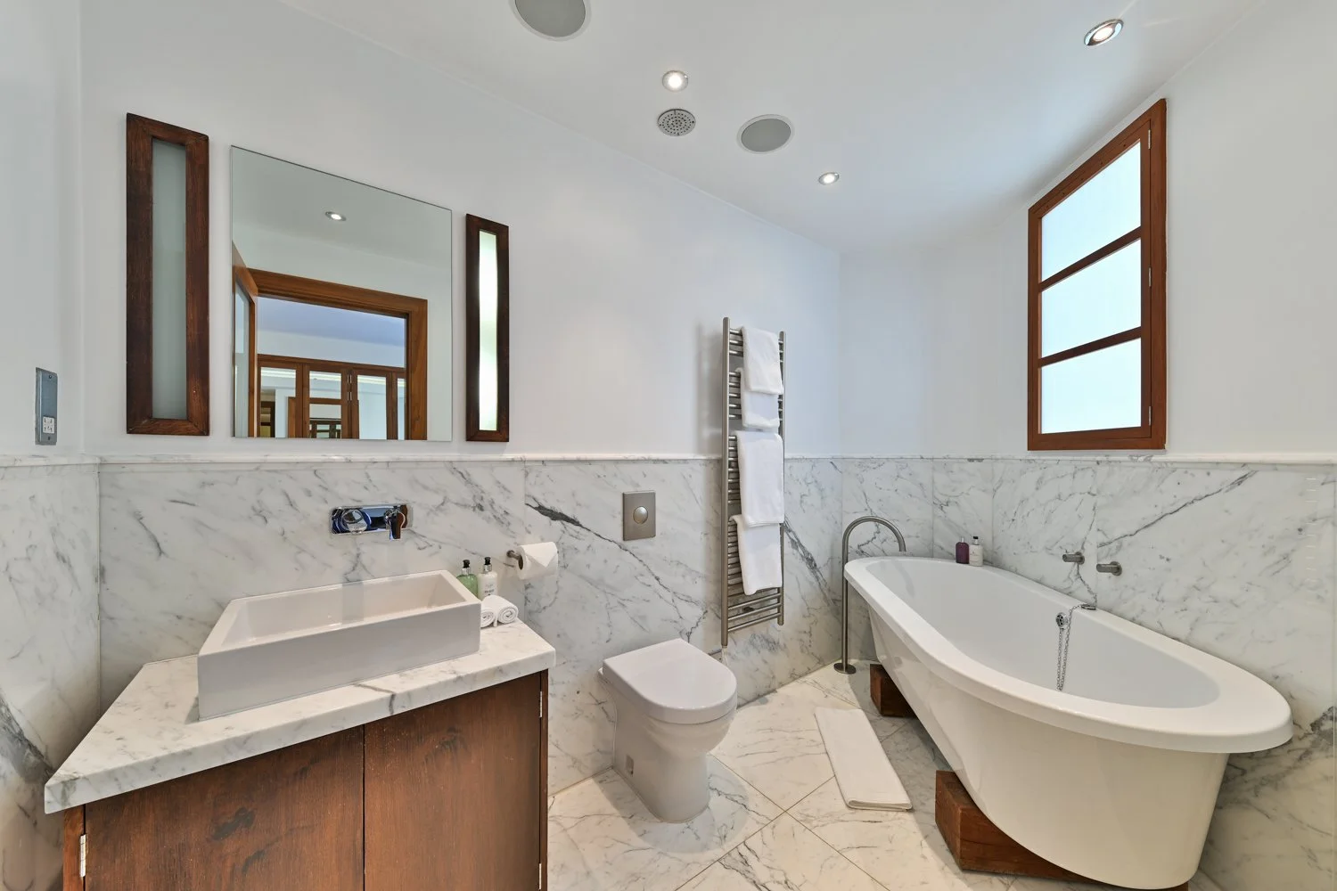 11,45 Lowndes Sq 9.jpg