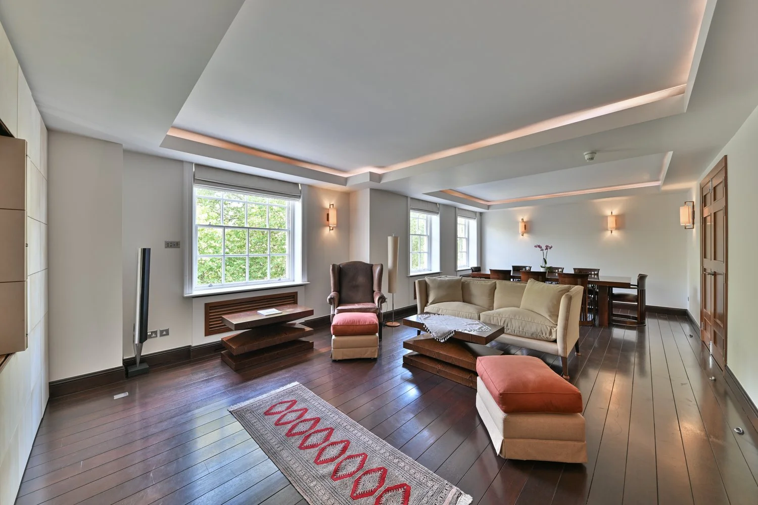 11,45 Lowndes Sq 1.jpg