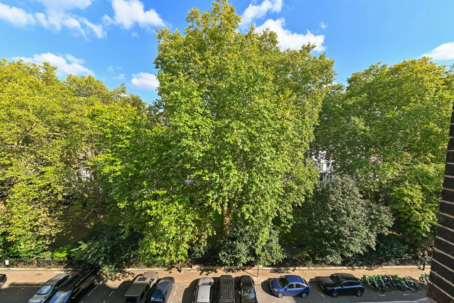 11,45 Lowndes Sq 14.jpg