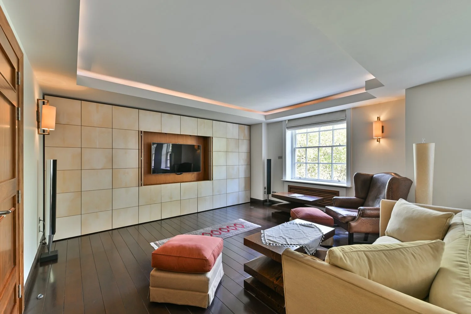 11,45 Lowndes Sq 3.jpg