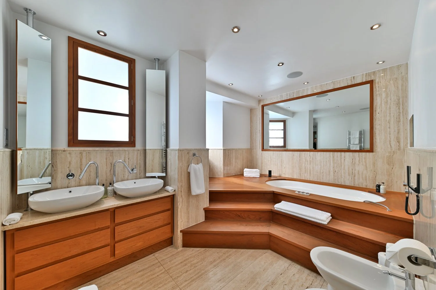 11,45 Lowndes Sq 12.jpg