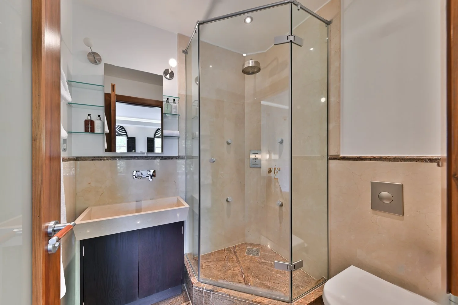 11,45 Lowndes Sq 7.jpg