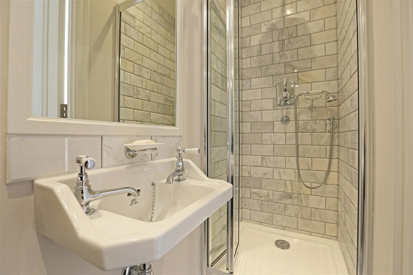 Matlock Court Flat 25 161534 (6) (Large).jpg