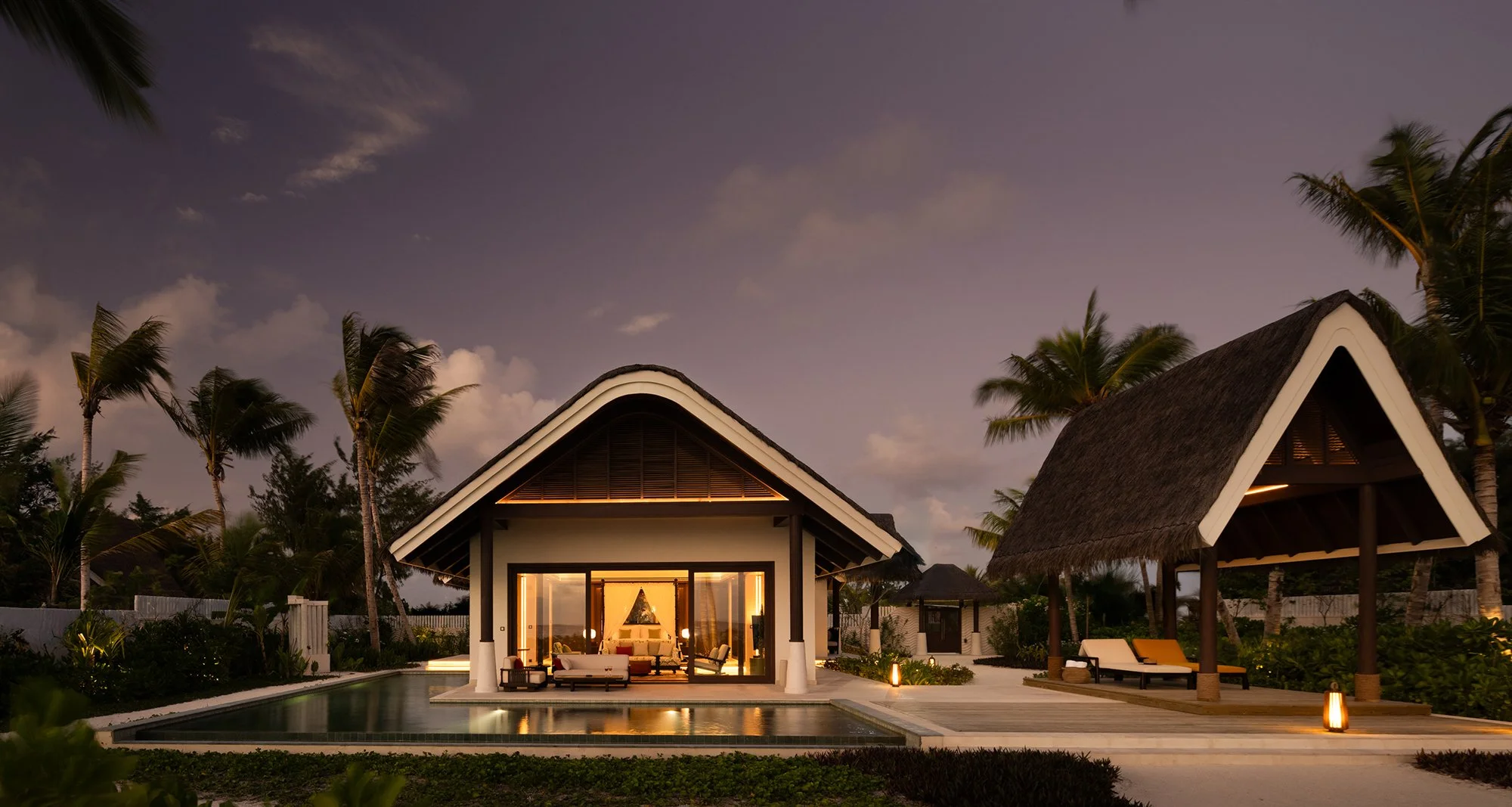 DON MAAGA MALDIVES_Terra_Exterior_Night.jpg