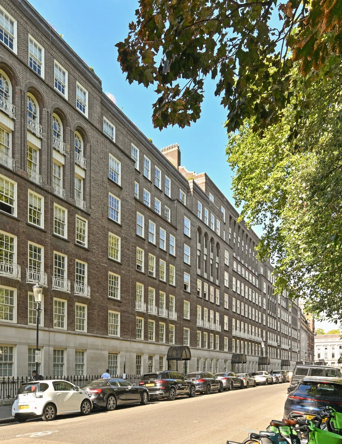 11,45 Lowndes Sq 17.jpg