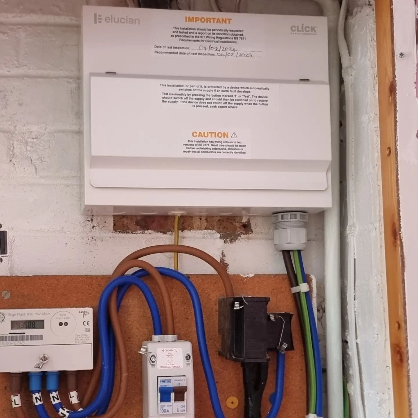New consumer unit upgrade with RCBO's and surge protection to bring this installation in line with current regulations.