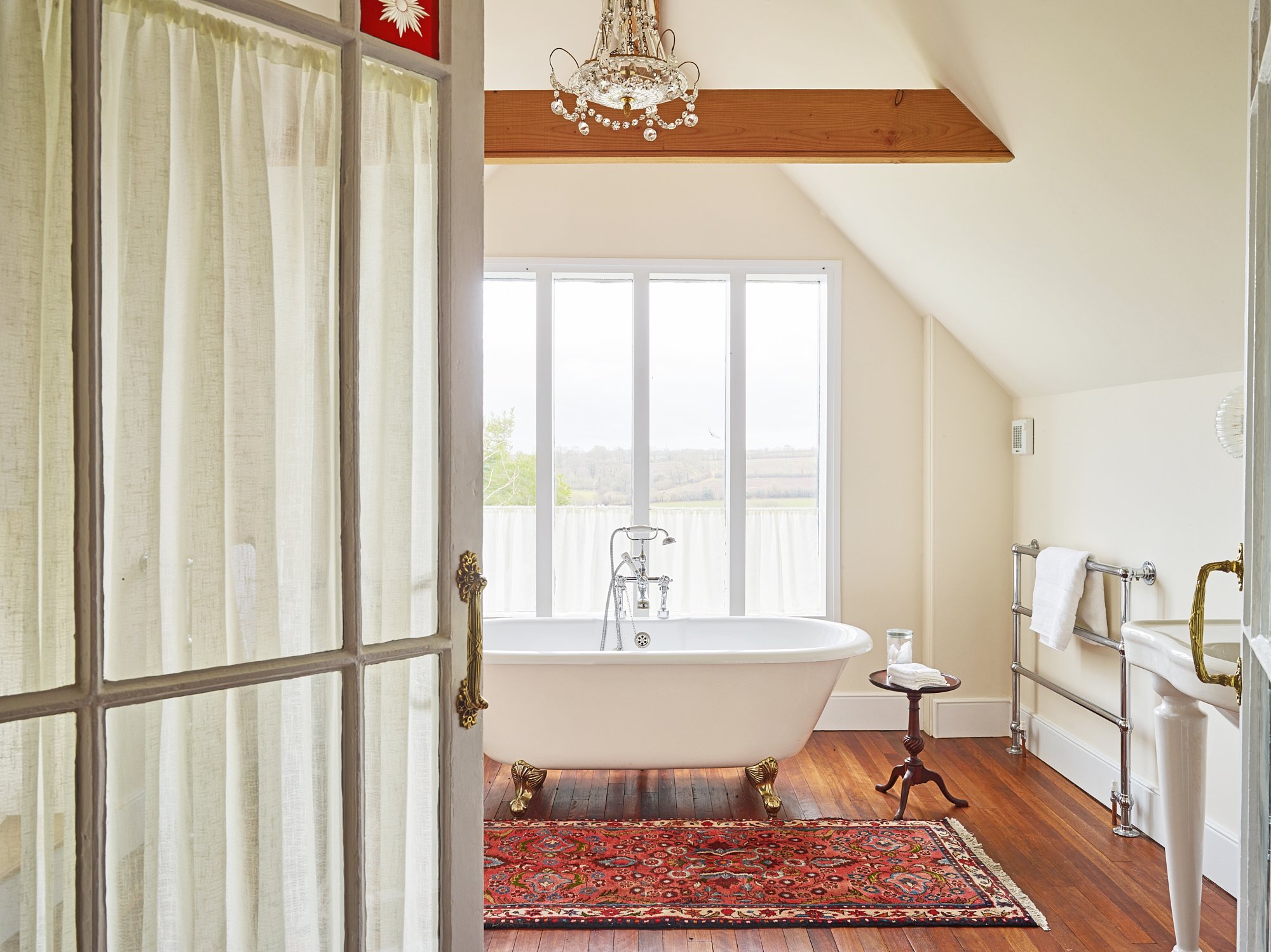 Western Farmhouse 107101web.jpg