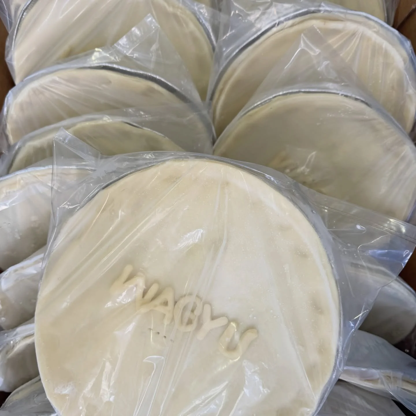 A proper pie starts long before it reaches the oven.

Beef that&rsquo;s been given time to grow.
Fat that carries real flavour.
Gravy built slowly, from the meat itself.

Everything coming together the way it should.

Our Wagyu steak pies have just r