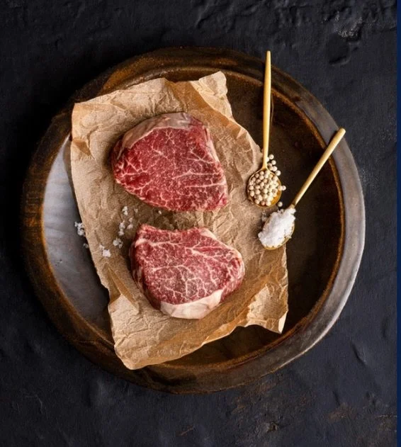 This might be the best steak night you&rsquo;ve ever had&hellip; and you don&rsquo;t even have to leave the house. 🥩🔥

Next weekend&rsquo;s Steak Box for 2 is built for a proper treat night in.

&ndash; Choose your cut: 5oz fillet or 7oz sirloin st