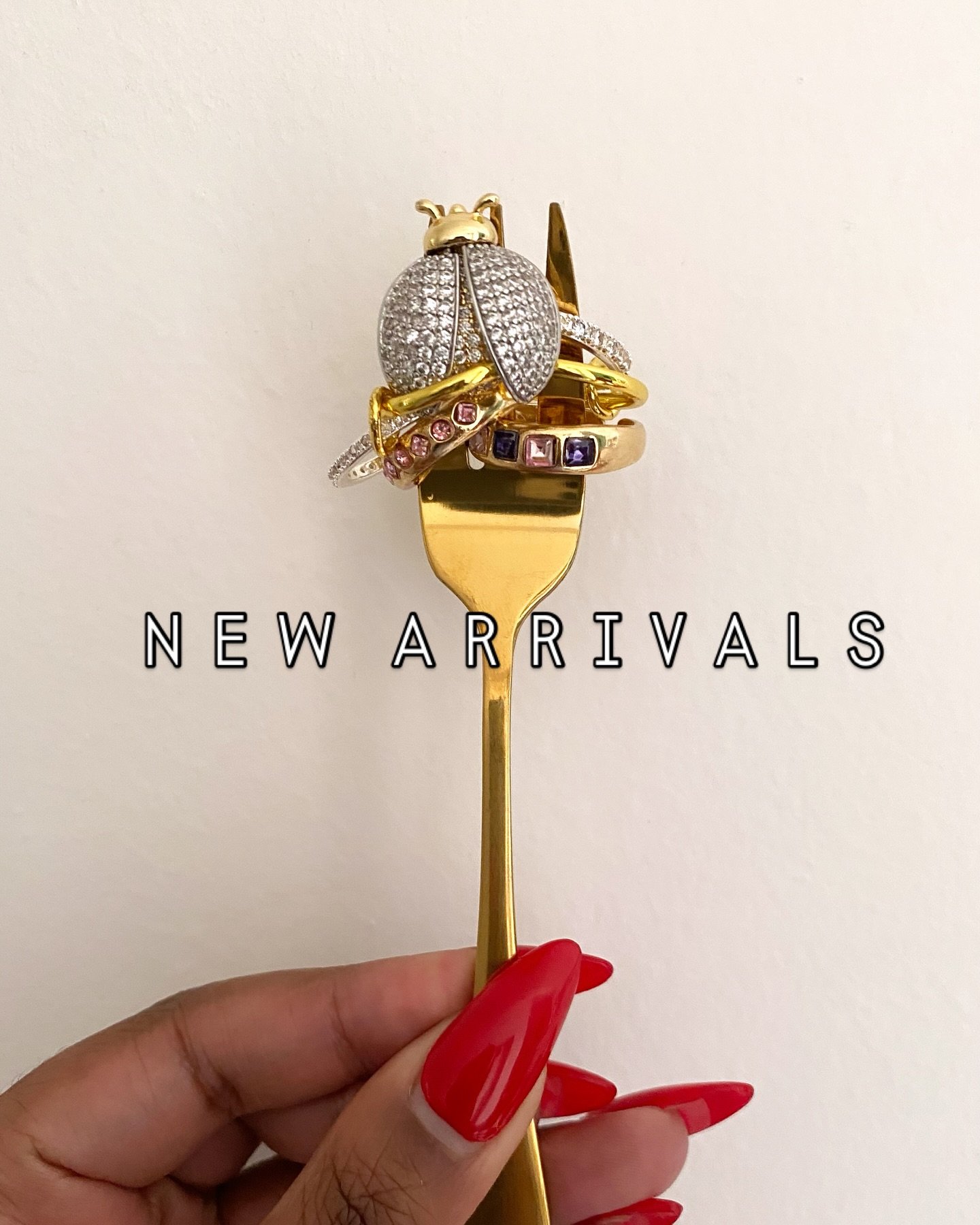 Have you had a browse of the new babes yet? So much more 😍 to check out new arrivals click 🔗 in bio. You won&rsquo;t regret it ☺️

#earrings #earringoftheday #rings #trending #southafrica #smallbusiness #brooches #fashioninspo #ootd #styleinspo #ba