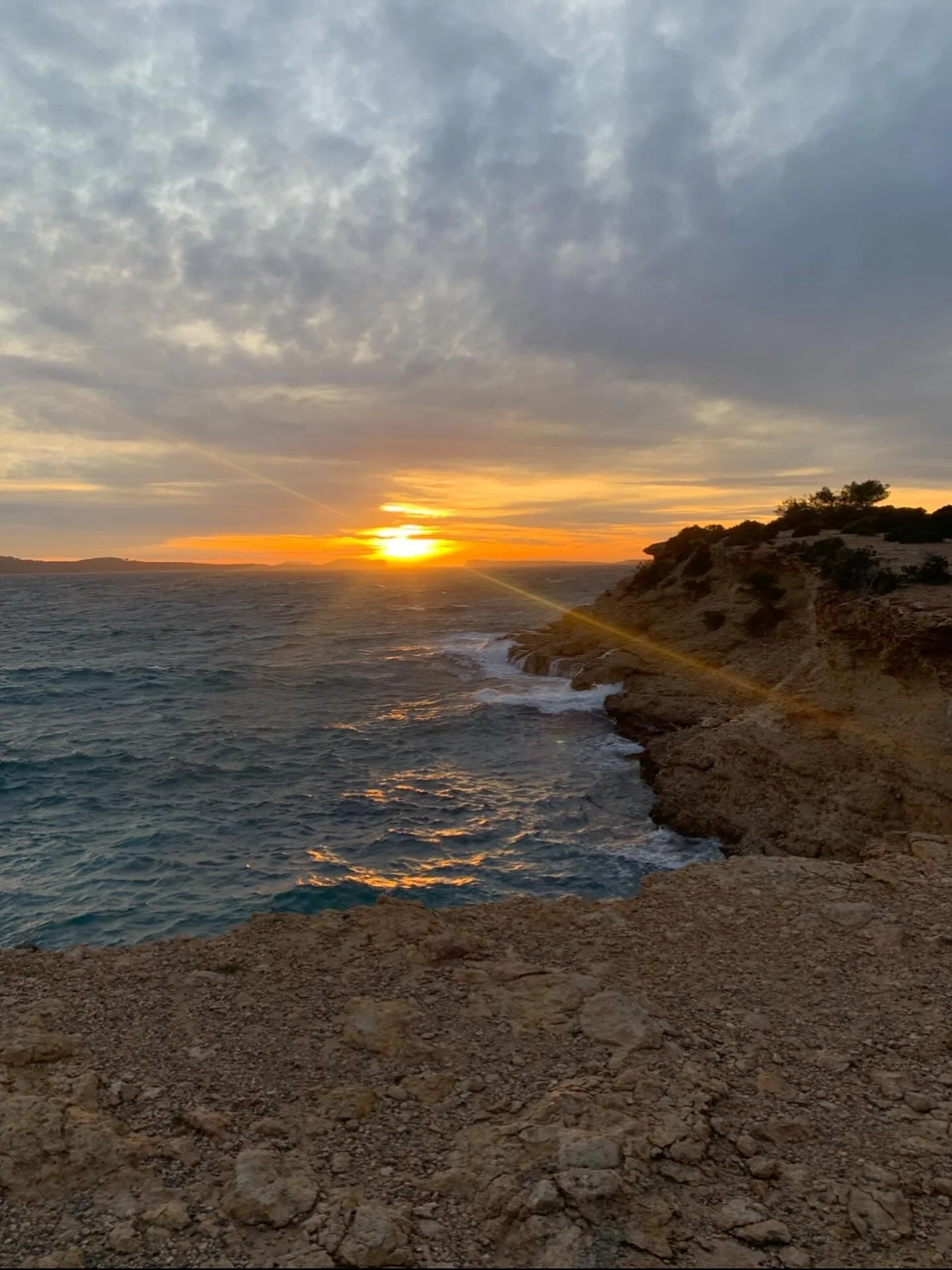 Sea of Souls &hellip; 🌅 #sunsetvibes #ibiza #soulsoup