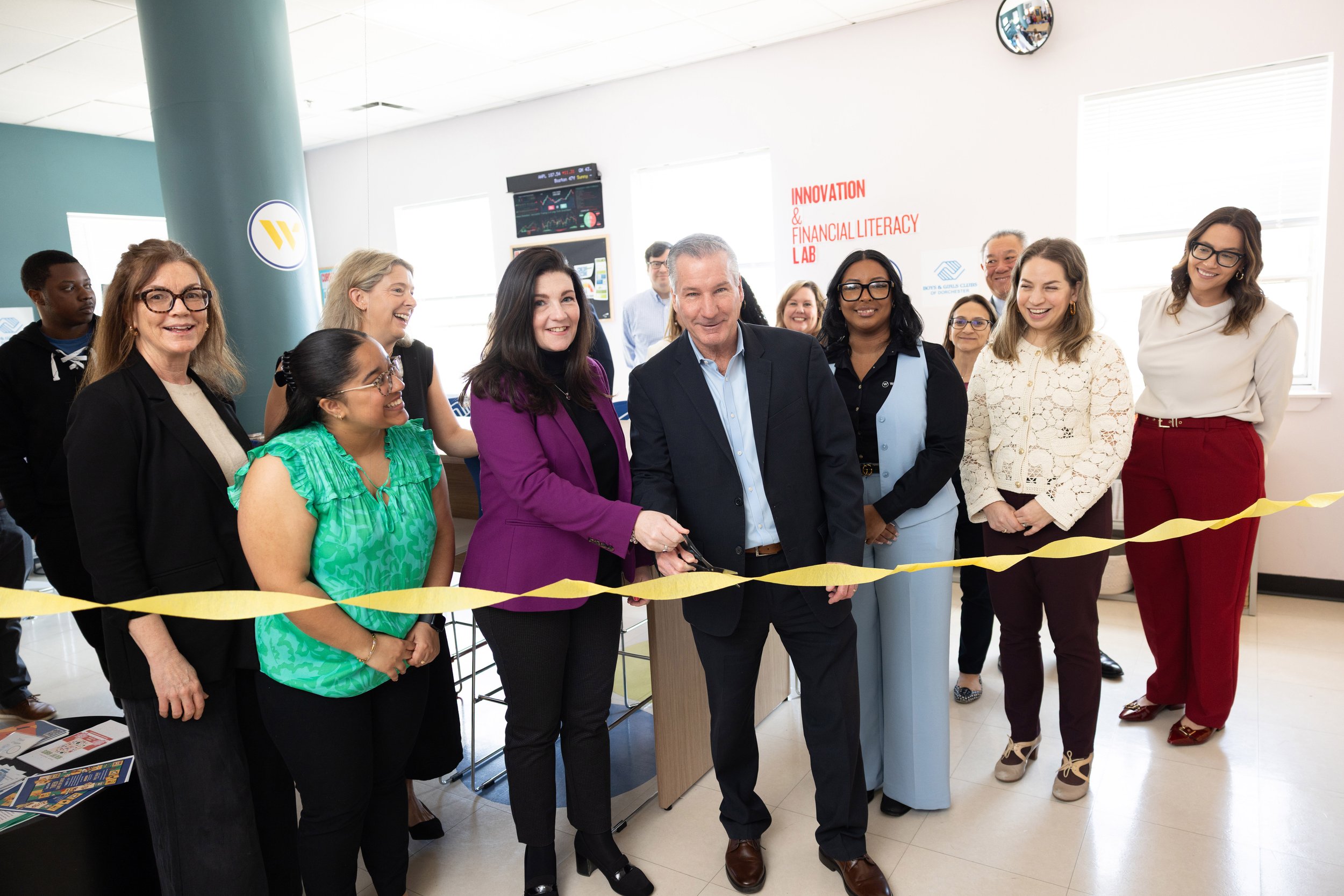 Webster Bank Celebrates Opening of Dorchester Finance Lab
