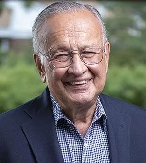 United Way and FOX61 Honor Robert E. Patricelli with George Bahamonde Lifetime Achievement Award