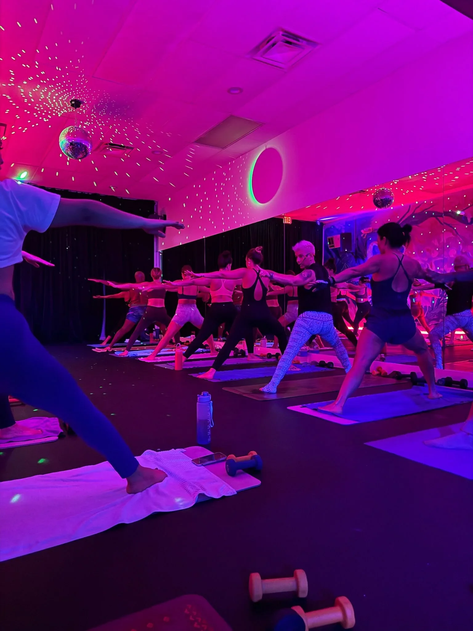 Master Your Home Practice with a Solid 60 Minute Vinyasa Flow Plan