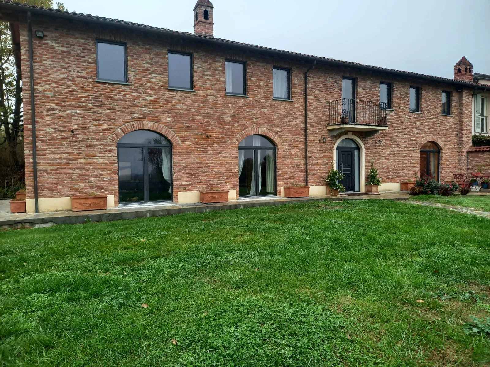 Commessa Grigio Antracite UDUD.jpeg